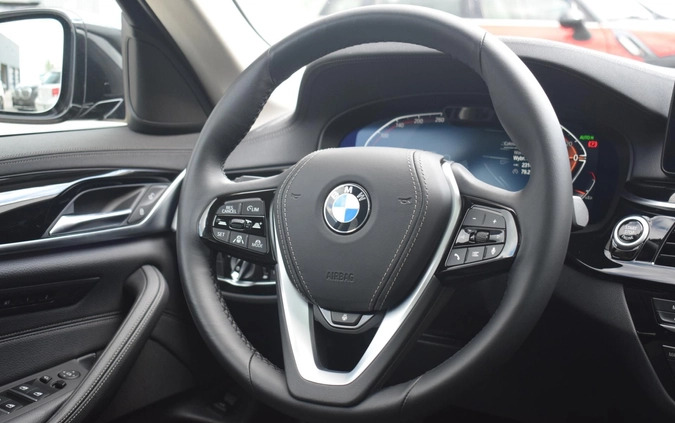 BMW Seria 5 cena 254900 przebieg: 32200, rok produkcji 2023 z Żerków małe 232